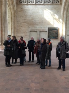 Dans l’église